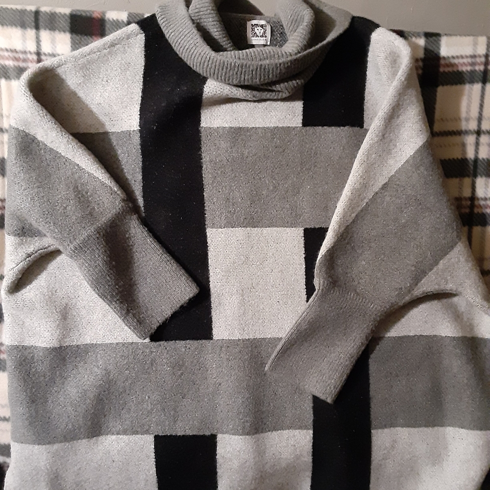 Turtle neck sweater